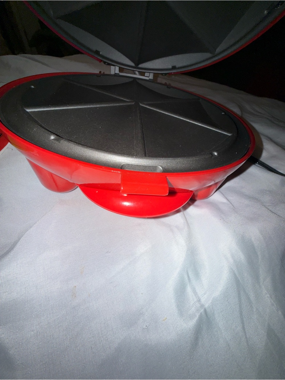 El Paso Chile Company Red Electric quesadilla maker - Picture 11 of 12